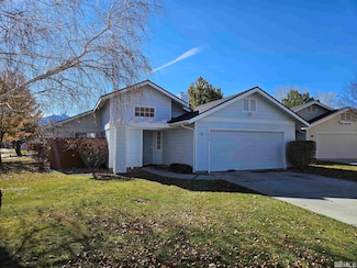 1774 Birch Ct, Minden, NV 89423