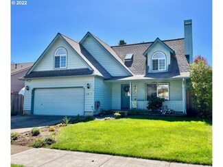 2471 Noah St, Eugene, OR 97402
