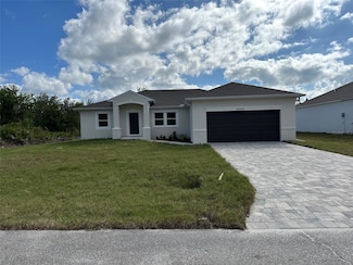9992 Antler St, South Gulf Cove, FL 33981