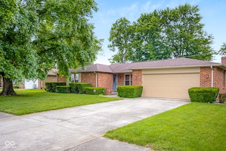 3235 Flintwood Dr, Columbus, IN 47203