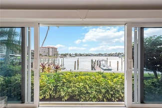 2850 Gulf Shore Blvd N Unit 102, Naples, FL 34103