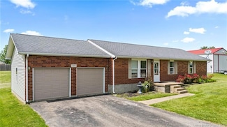 3979 W Deer Bend Dr, Hanover, IN 47243