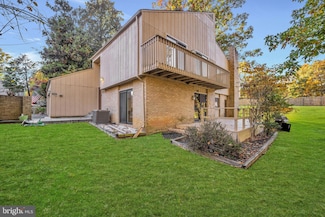 12106 Quorn Ln, Reston, VA 20191