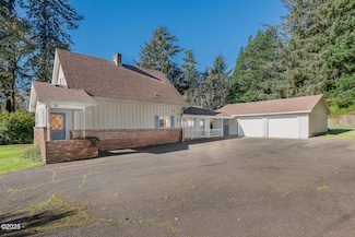 352 SE Johnston Ln, Newport, OR 97365