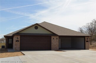 158 Strozier Ln Unit 158, 156, 154, 152,, Barling, AR 72923