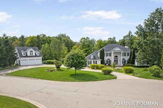 633 Northridge Dr, Holland, MI 49423