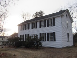 16 Chester Rd, Derry, NH 03038