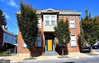 75 W Queen St, Chambersburg, PA 17201