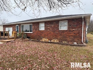 1136 N Diamond St, Jacksonville, IL 62650