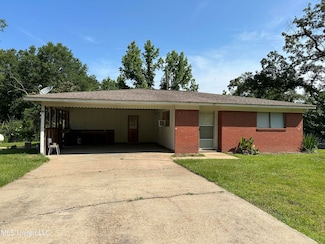1628 Dry Creek Rd, Magee, MS 39111