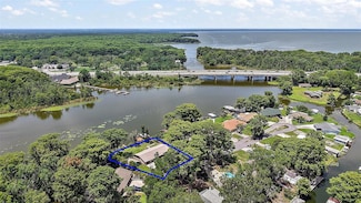 31941 Tropical Shores Dr, Tavares, FL 32778