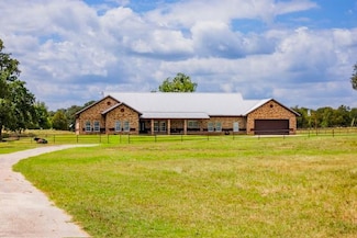 2776 S Highway 77, Cameron, TX 76520
