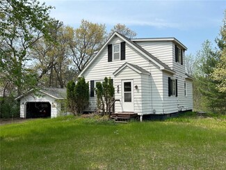 9426 9 Mile Creek Rd, Fall Creek, WI 54742