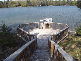 5520 Chestnut Dr, Cheboygan, MI 49721