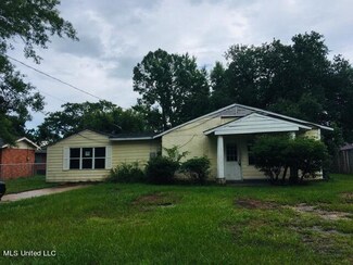 2424 Jackson Ave, Pascagoula, MS 39567