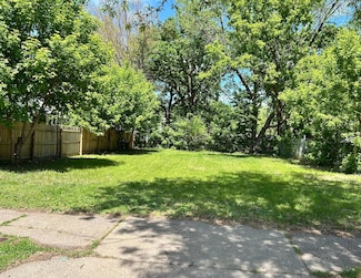 422 33rd Ave N, Minneapolis, MN 55412