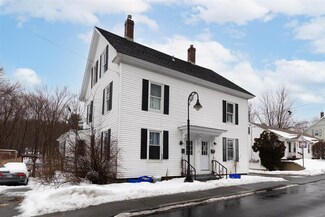 9 Nichols Ave, Newmarket, NH 03857