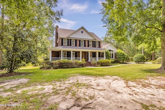 6022 Monticilla Cir, Ocean Springs, MS 39564