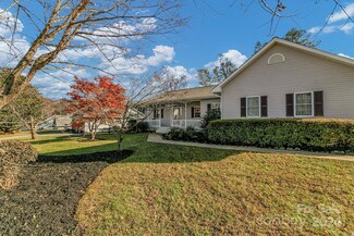 2 Warbler Dr, Fletcher, NC 28732