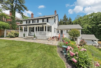 22 N Washington Ave, Hartsdale, NY 10530