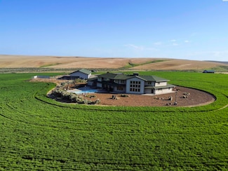 54737 S C Williams Rd, Kennewick, WA 99338