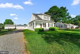 819 Essex St, Tappahannock, VA 22560