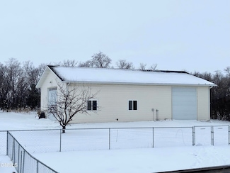 3187 Bluestem Dr N, Mandan, ND 58554