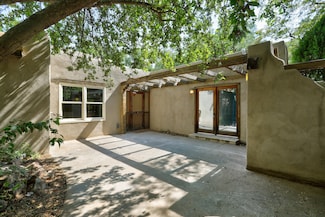 31 Mangham Ct, Peralta, NM 87042