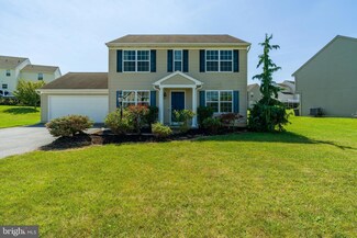 325 Willow Dell Ln, Leola, PA 17540