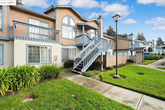 44 Glenwood Unit 44, Hercules, CA 94547