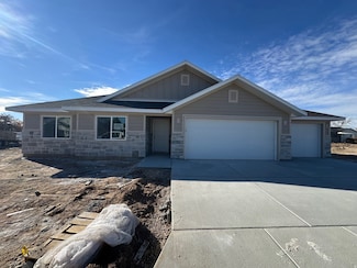 339 N 3250 W Unit 12, Clinton, UT 84015