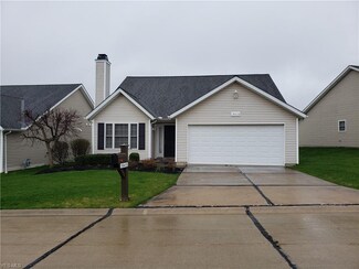 15415 High Pointe Cir Unit 72, Middlefield, OH 44062