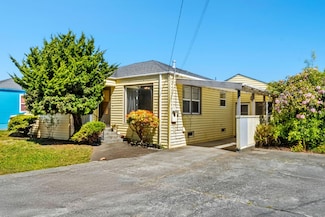 1715 16th St, Eureka, CA 95501