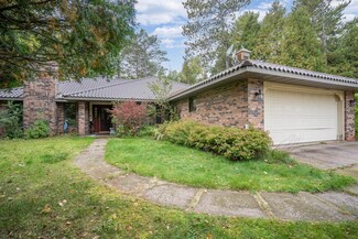 15 Heron Dr, Superior, WI 54880