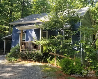 74 S Alta Vista Dr, Saluda, NC 28773