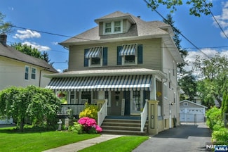 38 Arlington Ave, Hawthorne, NJ 07506