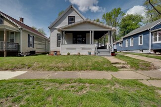 608 E Mill St, Bloomington, IL 61701