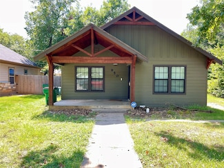 950 N Mccart St, Stephenville, TX 76401