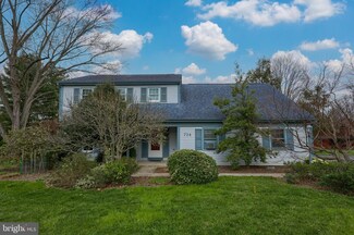 724 Sunview Cir, Landisville, PA 17538