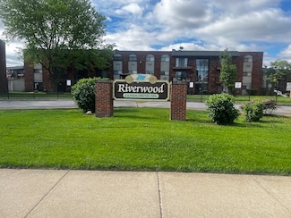 13711 S Stewart Ave Unit 2W, Riverdale, IL 60827