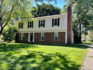 5720 Beauchamp, West Bloomfield, MI 48322