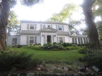 16 Crehore Dr, Newton Lower Falls, MA 02462
