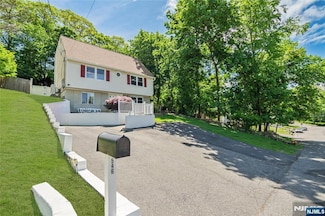 546 Atlas Rd, Landing, NJ 07850