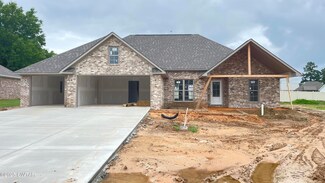 1020 Southern Hills Dr, Milan, TN 38358