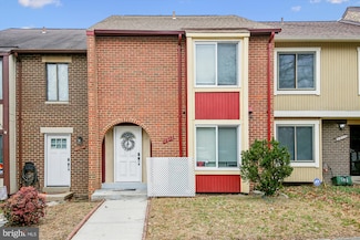 2912 Cambridge Dr, Woodbridge, VA 22192