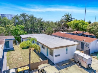 121 SW 5th Ct, Dania, FL 33004