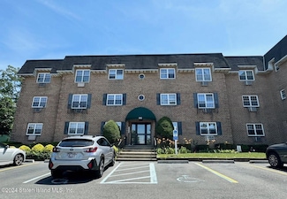 390 Maryland Ave Unit 2C, Staten Island, NY 10305