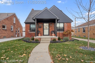 14826 Dasher Ave, Allen Park, MI 48101