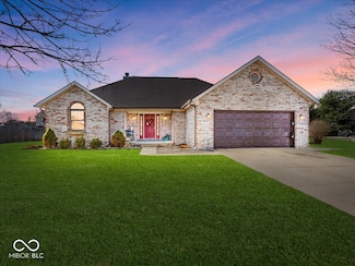 1027 Summer Way Dr, Shelbyville, IN 46176
