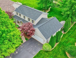 12 Leah Ln, North Chili, NY 14514
